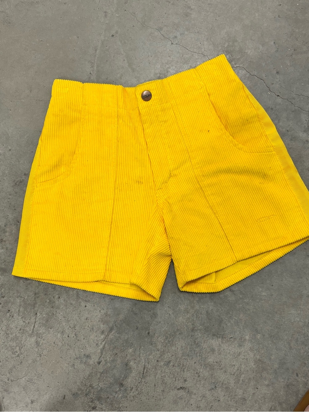 OP Ocean Pacific 80 Yellow Corduroy 26 Shorts